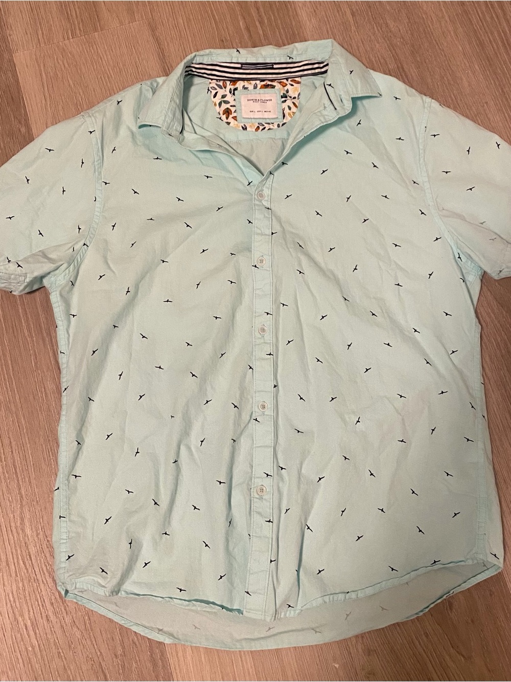Men’s Large Mint Green Casual Button Down Shirt